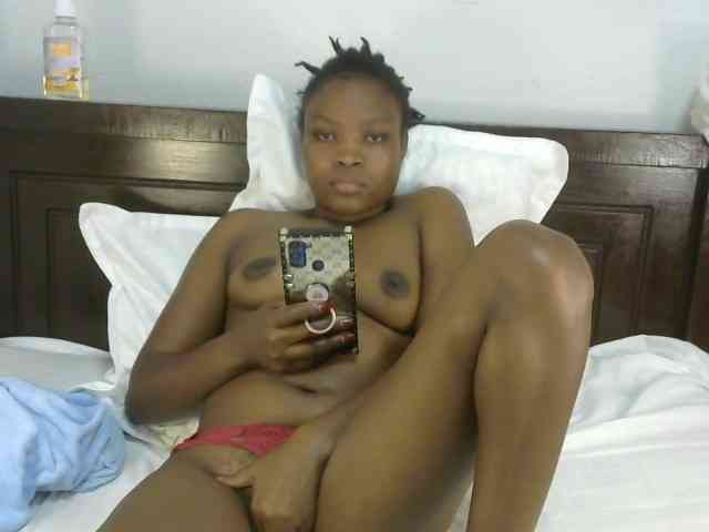 queen-ebony2 webcam