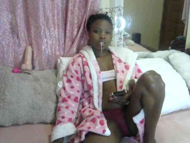 queen-ebony2 webcam