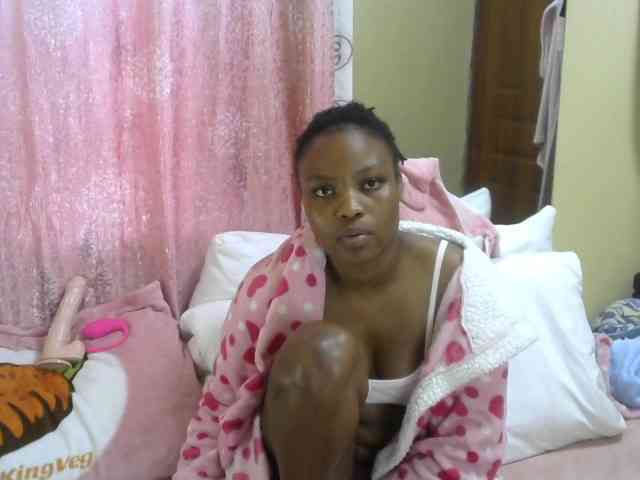 queen-ebony2 webcam