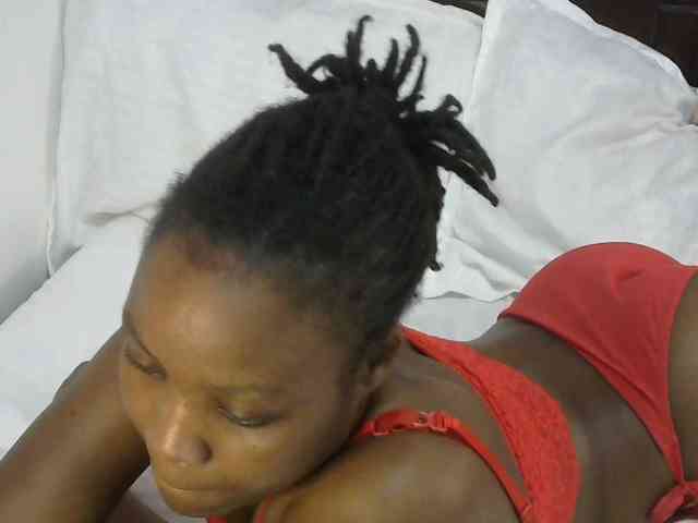 queen-ebony2