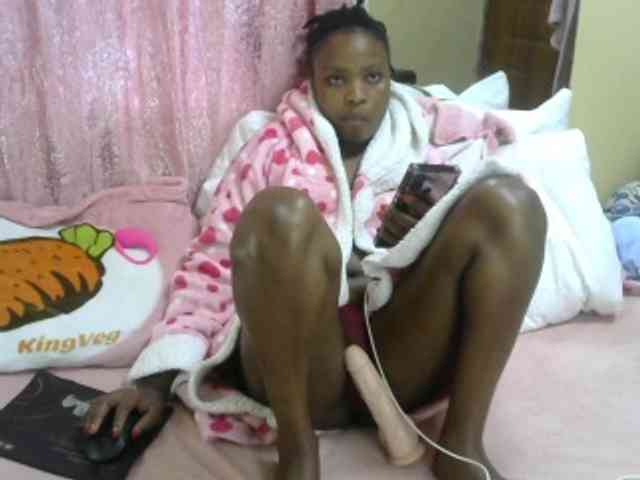 queen-ebony2 webcam