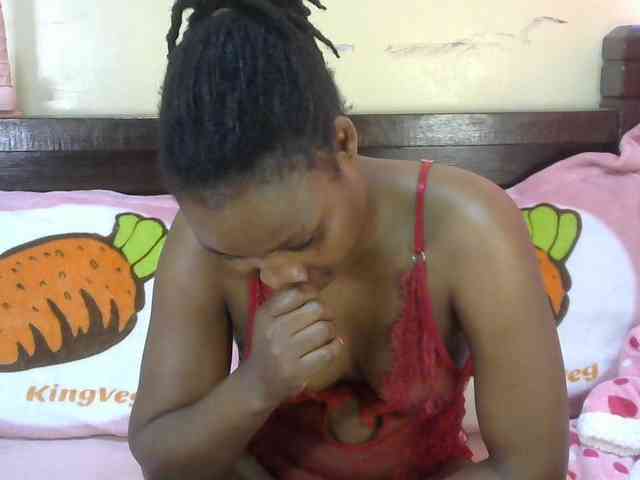queen-ebony2
