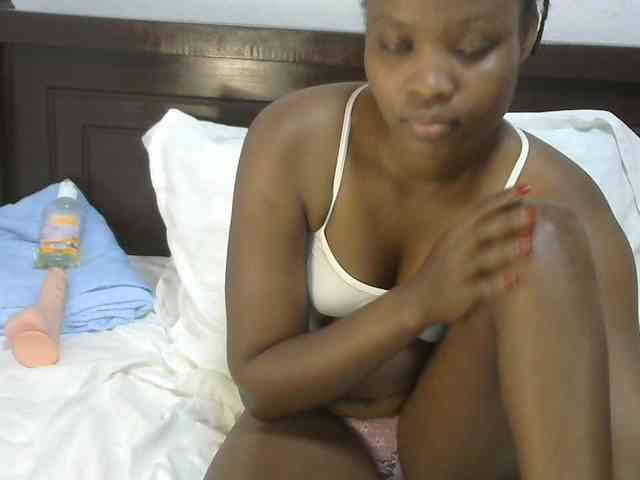 queen-ebony2 webcam