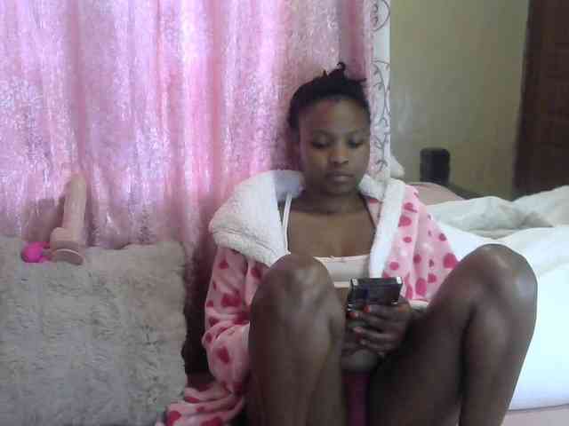 queen-ebony2 webcam