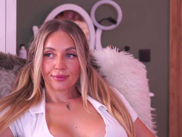 Sex chat gratuit in direct cu Joanneshyshy pe BongaCams