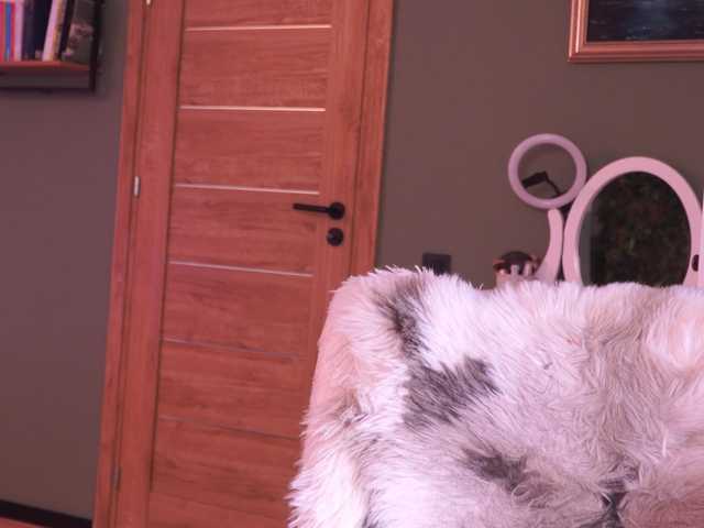 Joanneshyshy live cam on BongaCams