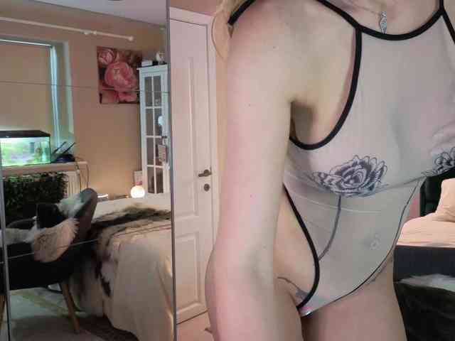 JoanneSpoilMe webcam
