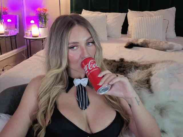 JoanneSpoilMe webcam