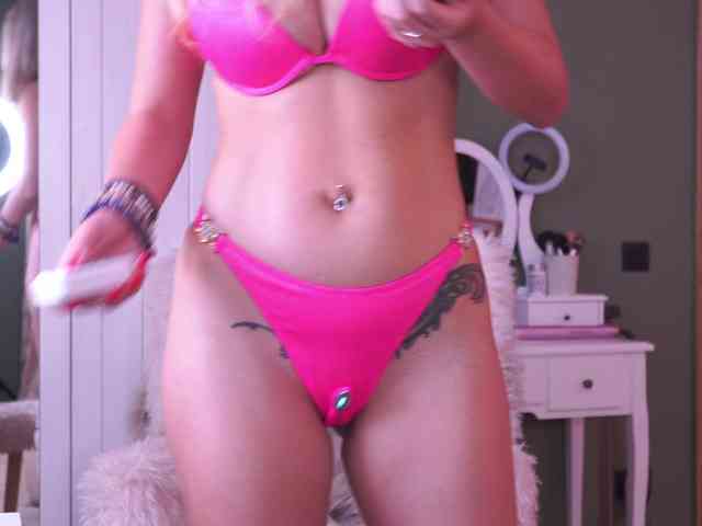 JoanneSpoilMe webcam