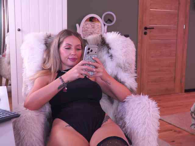 JoanneSpoilMe