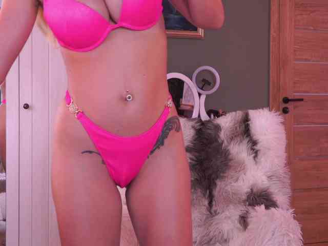 JoanneSpoilMe webcam