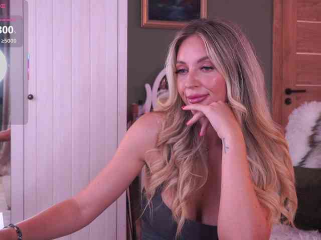 JoanneSpoilMe webcam