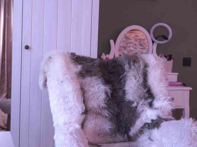 JoanneSpoilMe webcam