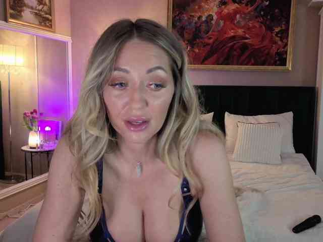 JoanneSpoilMe webcam