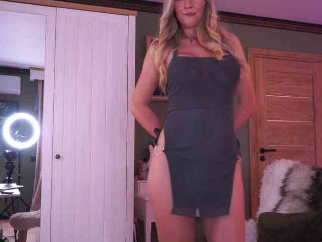JoanneSpoilMe webcam