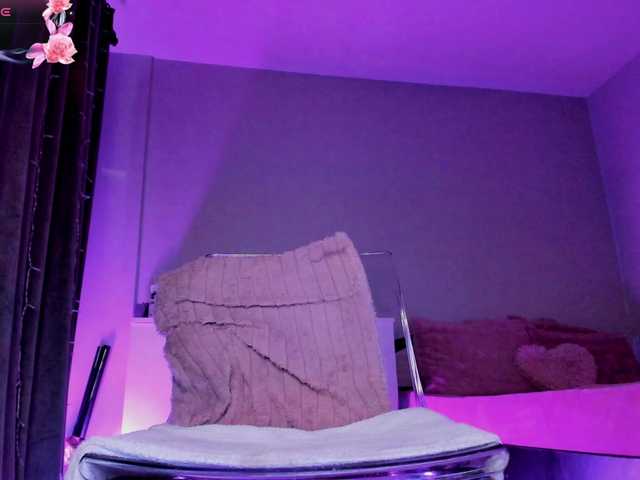 Kyliejo18 live cam on BongaCams