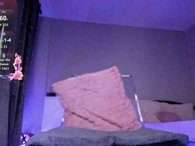 Kyliejo18 webcam