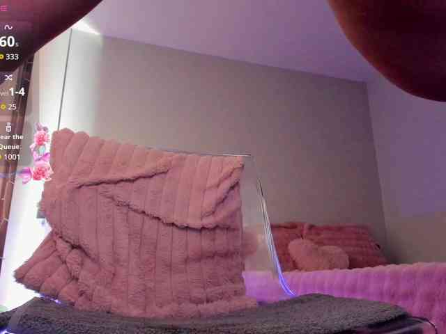 Kyliejo18 webcam