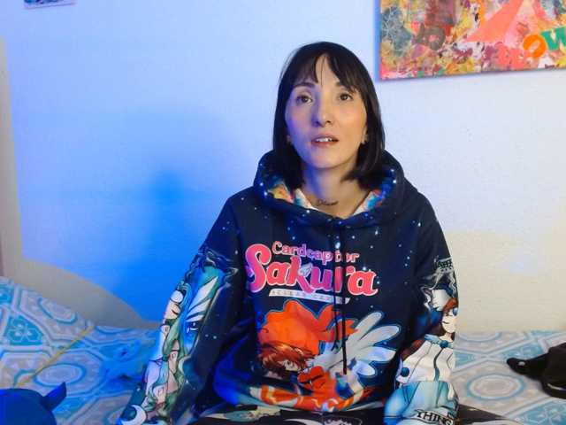sakuraskinny live cam on BongaCams