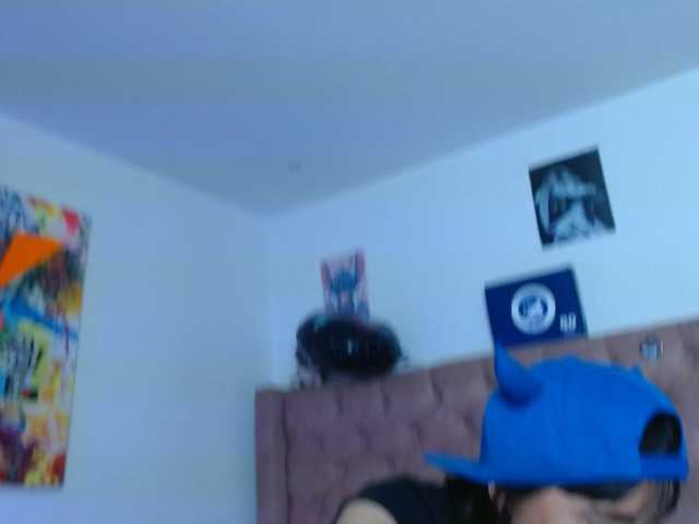 sakuraskinny webcam bongacams model stream image