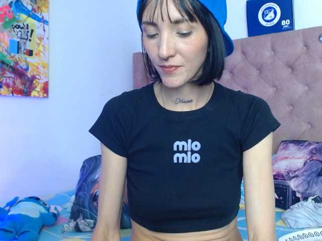sakuraskinny live cam on BongaCams