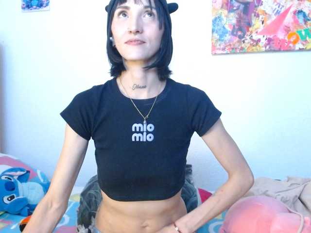 sakuraskinny live cam preview