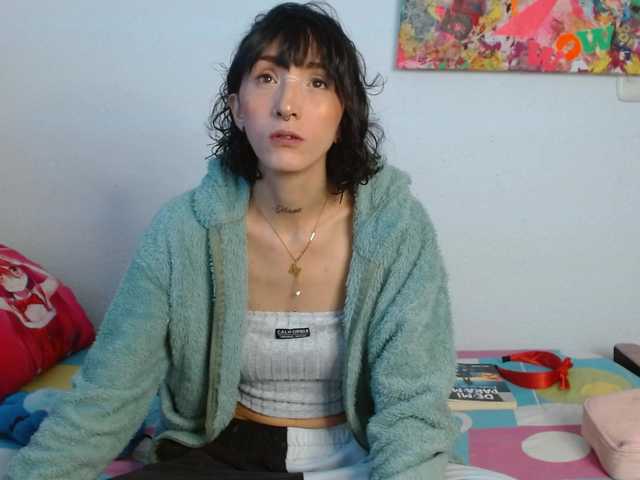 sakuraskinny live cam on BongaCams