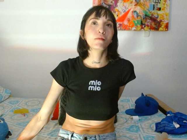 sakuraskinny live cam on BongaCams