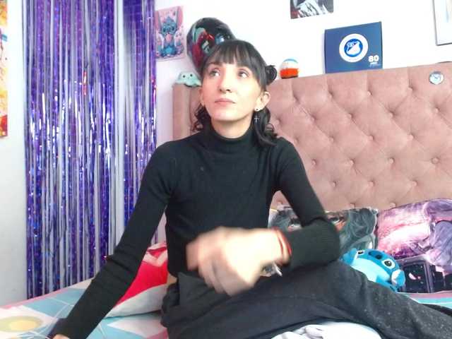 sakuraskinny live cam on BongaCams