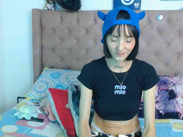 sakuraskinny webcam