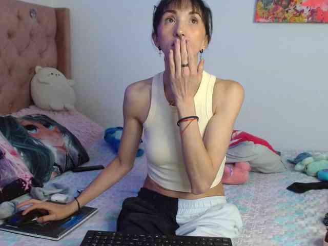 Model: sakuraskinny