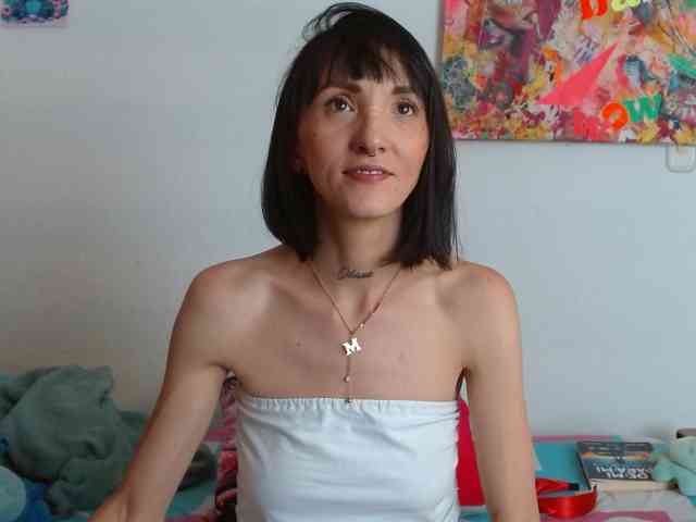 sakuraskinny webcam