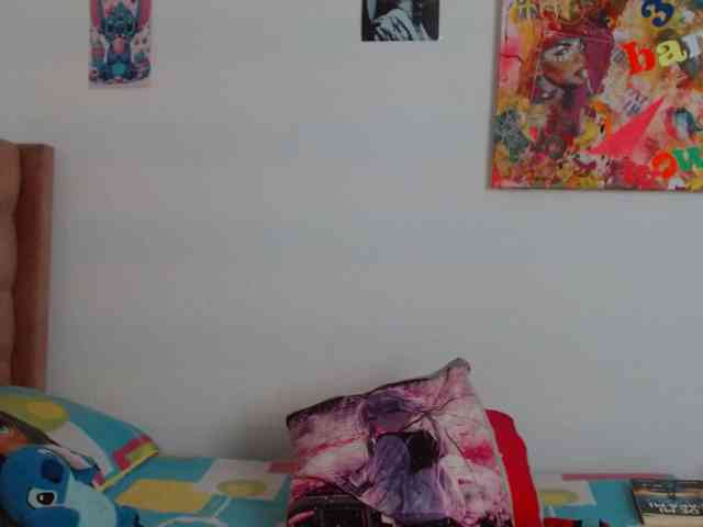 sakuraskinny webcam