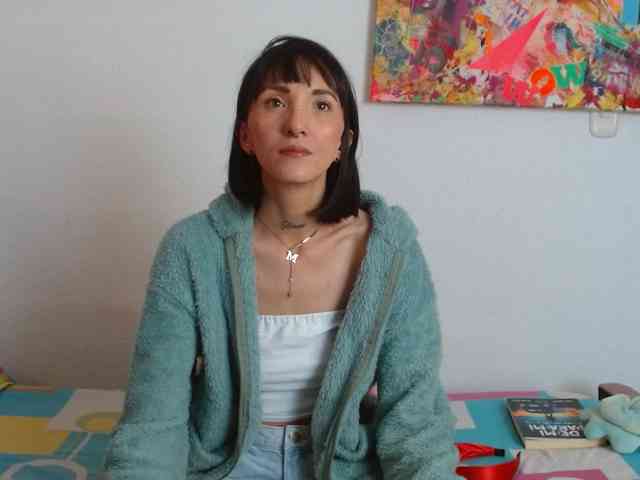 sakuraskinny webcam