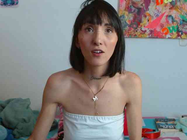 sakuraskinny webcam