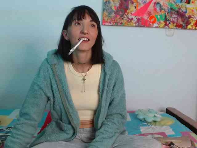 sakuraskinny webcam