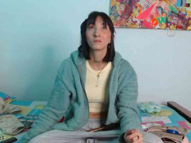 sakuraskinny webcam