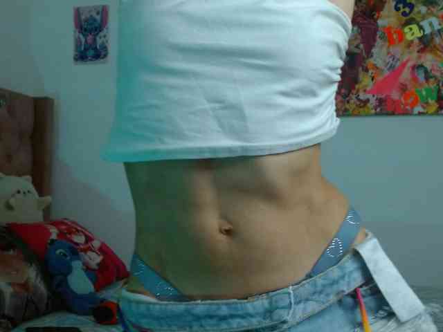 sakuraskinny webcam