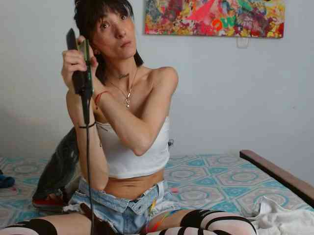 Model: sakuraskinny
