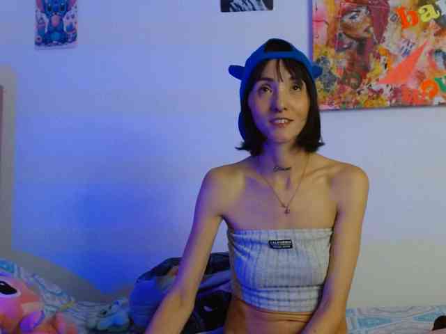 sakuraskinny webcam