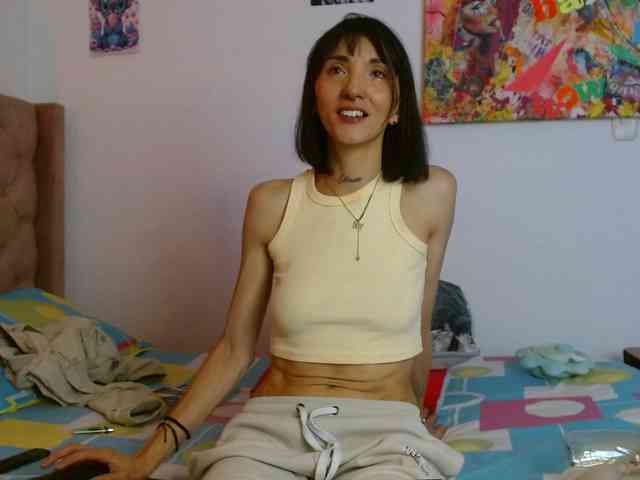 Model: sakuraskinny