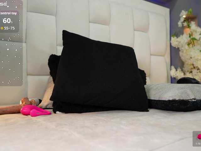 CuteArii live webcam show