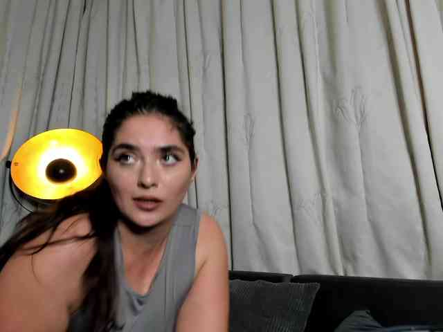 MariePortrait webcam