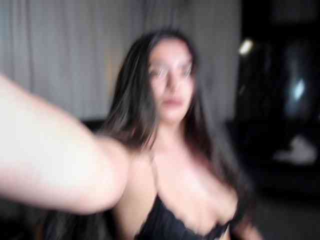 MariePortrait webcam