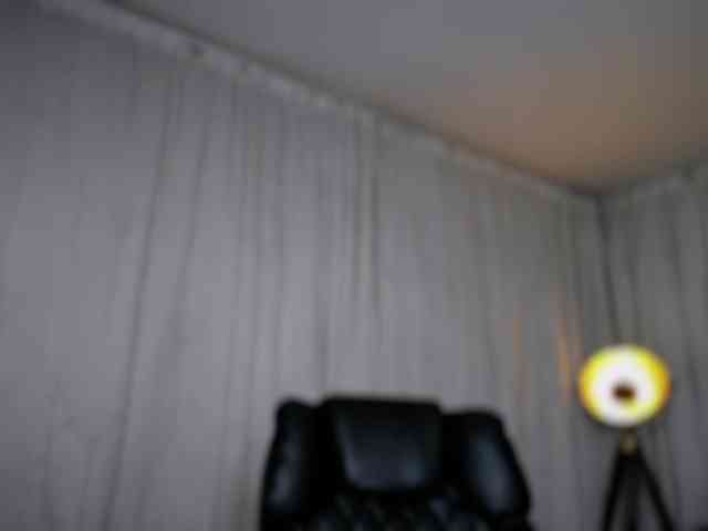 MariePortrait webcam