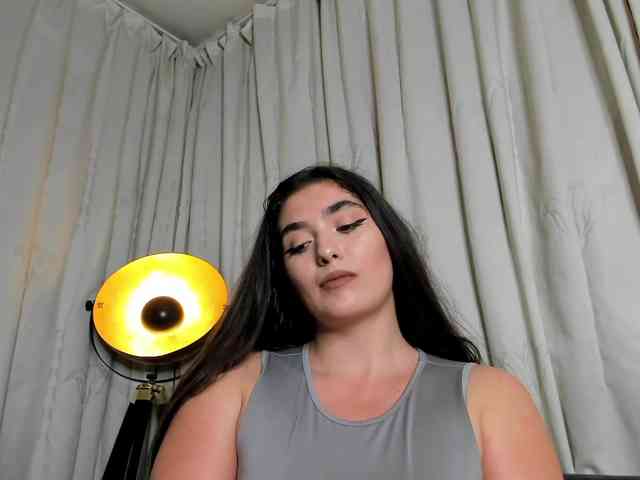 MariePortrait webcam