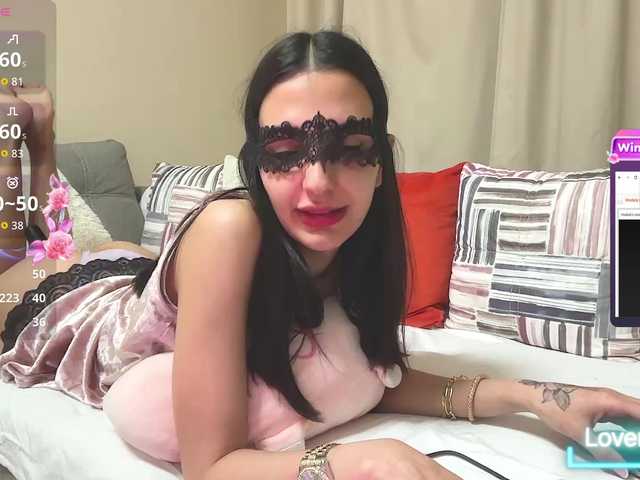 Yekaterinass live cam on BongaCams