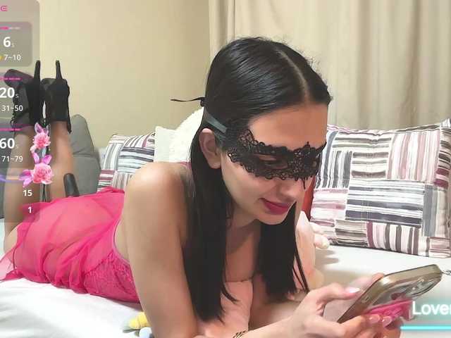 Yekaterinass live cam on BongaCams