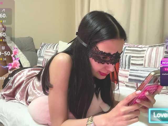Yekaterinass live cam on BongaCams