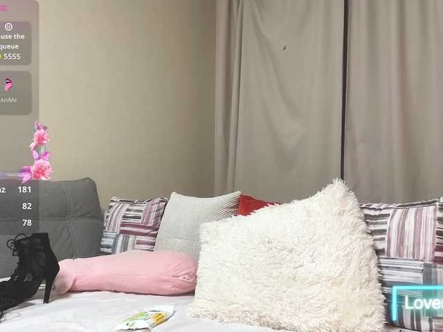Yekaterinass live cam on BongaCams